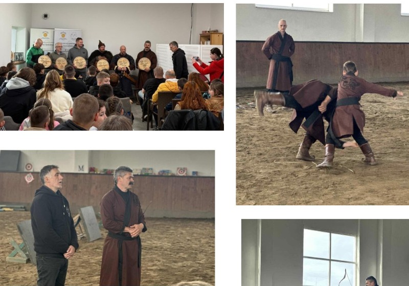 A Dalia Népfőiskola tagjai Kárpátalján