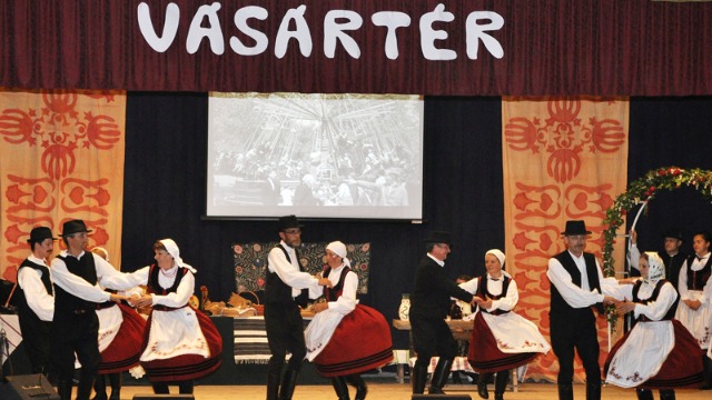 A Kösöntyű Néptánccsoport 20. éves születésnapi gála műsor
